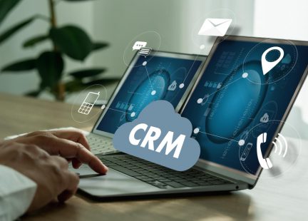 שימוש נכון בנתוני CRM: פתיחת תובנות להצלחה עסקית